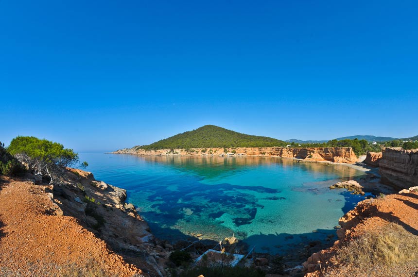 Es Bol Nou (Sa Caleta) on a boat route from Ibiza